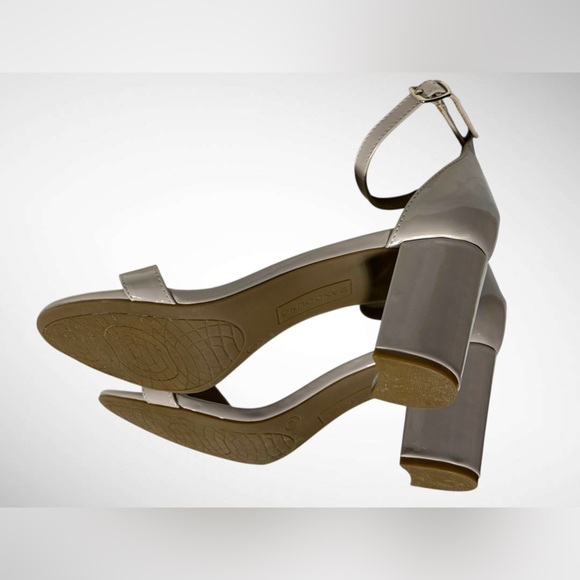 Bandolino Armory Block Heel Dress Sandals Size 8M - Picture 8 of 16